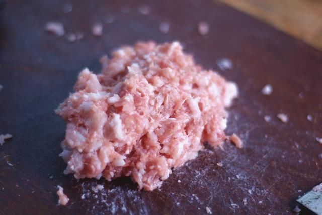  向往|向往的生活：一桌10个人，黄磊只做了3个狮子头，够谁吃？