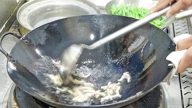 诀窍|饭店的小炒四季豆为啥好吃?原来诀窍在这里,香辣脆爽,下饭一绝