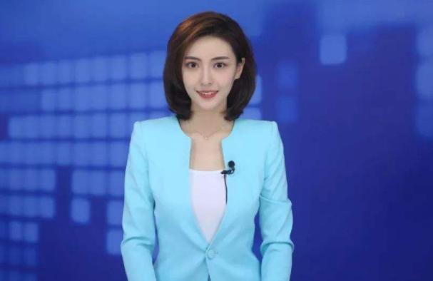 毕业典礼|张舒越签约央视后重返母校,搭档张绍刚、王冠主持毕业典礼
