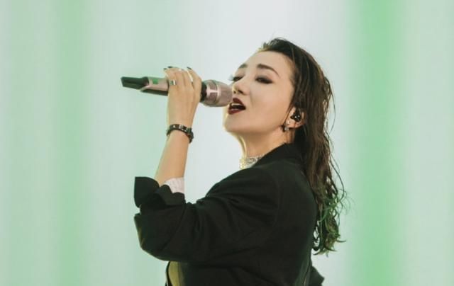  导师|《浪姐》二公之后，导师们的话一一在应验，丁当和阿朵都没逃过！