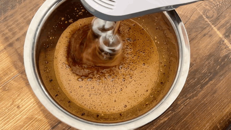  教你做|想吃枣糕不用买，1把红枣1碗面粉教你做，松软香甜，比蒸馒头简单