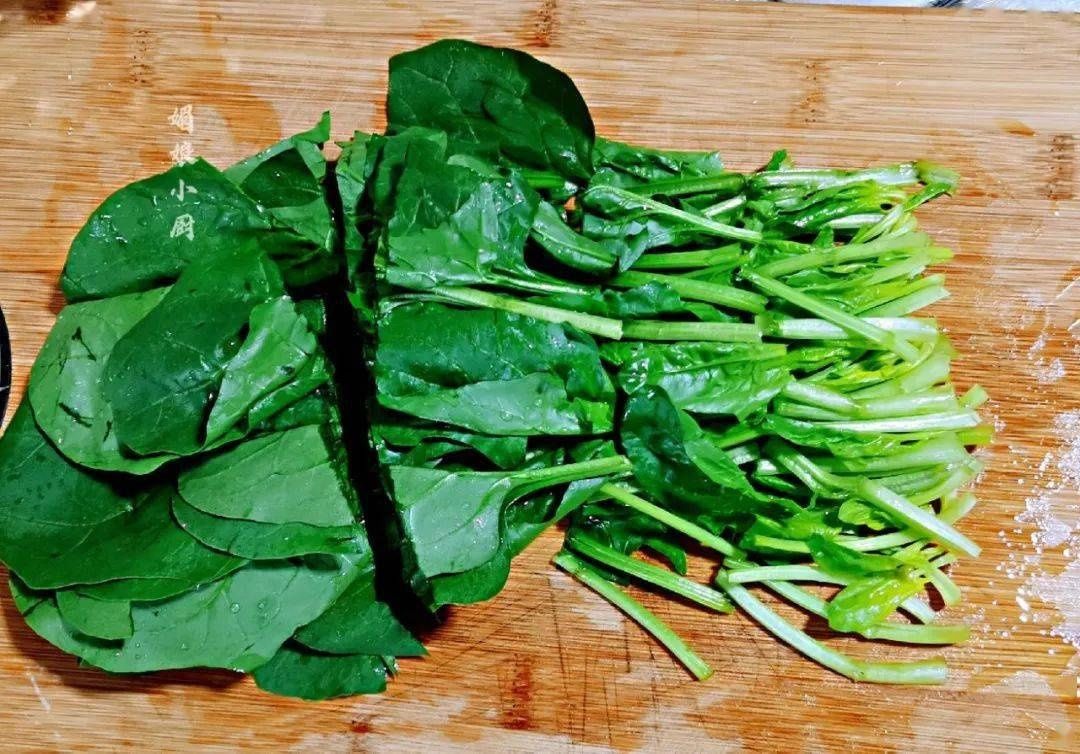 花椒|低脂的菠菜胡萝卜拌粉丝的做法，香辣开胃，口感Q弹！