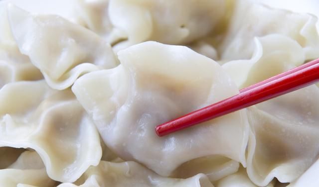  吃不完|夏天用它包饺子太香了，农村多到吃不完，比韭菜馅香，比肉馅好吃