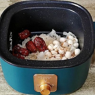  入秋|#入秋滋补正当时#红枣银耳莲子羹
