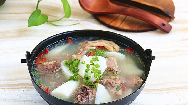  滋补|老一辈流传到今天的夏季滋补汤，夏天用它煲一锅，消内火、润五脏