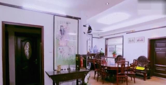 晒出|赵忠祥节目中曾晒出自己的家,当了一辈子播音员,家里却如此节俭