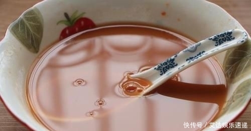 下饭|鸡腿菇不炒不凉拌,学会新吃法,好吃又下饭,上桌汤汁都不剩!