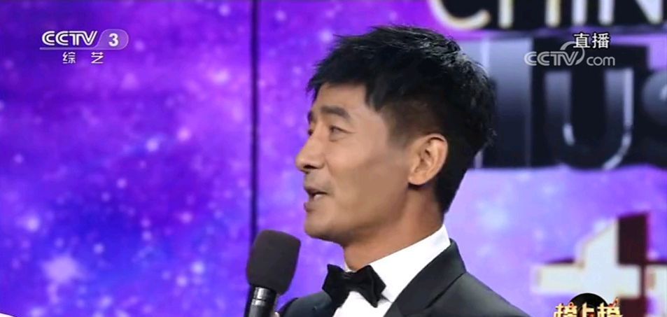  勉为其难|演员郭晓东跨界主持央视八一晚会有点勉为其难, 态度认真却紧张到嘴瓢