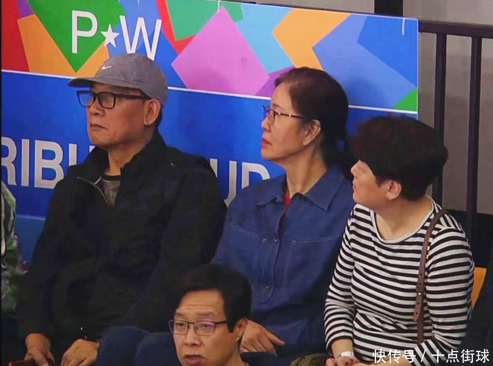 郎平远赴意大利并非观战朱婷，而是受邀出山！执教球队已基本锁定