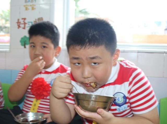  告别|用美食来告别，还记得你的幼儿园的毕业餐吃了什么吗？
