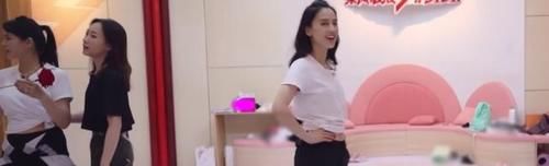  黄圣依|《乘风破浪》加更版将揭晓淘汰名单，伊能静：人缘太好，不想走