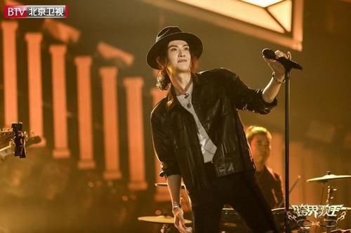  歌王|《跨界歌王》姜潮重回舞台评“最强首秀” 凌潇肃唐一菲羡煞旁人