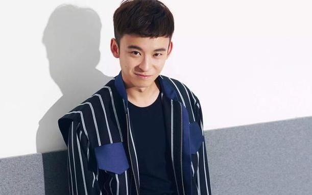  关晓彤|关晓彤旗下艺人，黄子韬旗下艺人，看到董子健：眼光真毒