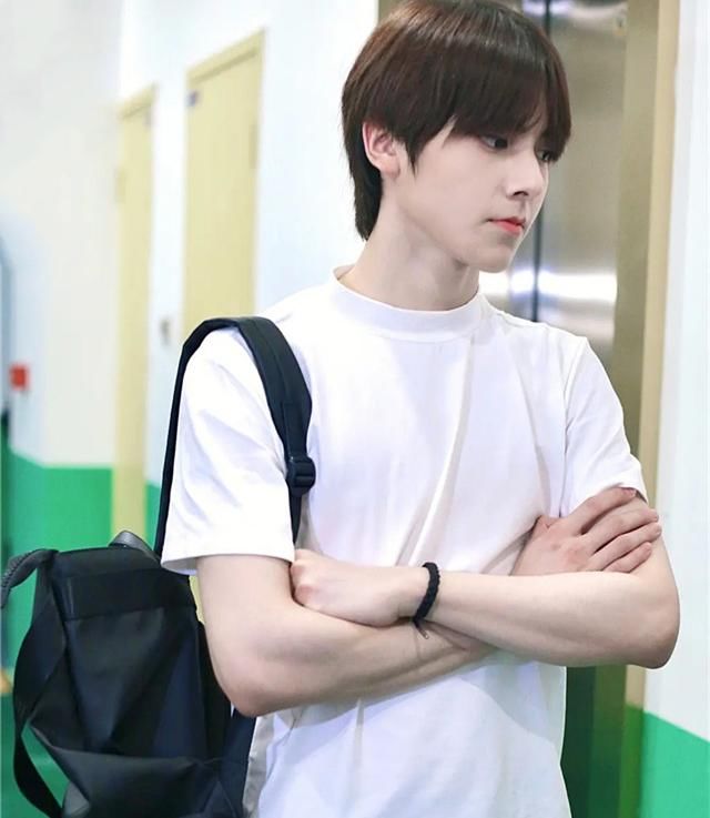  冠军|《少年之名》左林杰能否超越李希侃拿冠军？两个排名细节给出答案