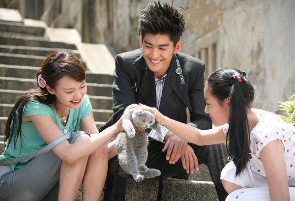  节目|张翰新节目谈初恋秒登热搜，发言大胆自信，果真是“霸道总裁”