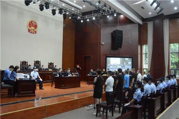  虚高的借款|择日宣判！泸州“套路贷”团伙被控涉嫌诈骗罪