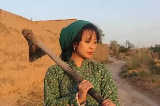 不火|18岁被删戏，20岁作品遭禁播，演技精湛的她因何一直不火？