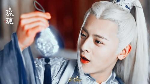  避嫌|《琉璃》收官云歌会，成毅避嫌明显掉粉六万，只有他心疼袁冰妍？