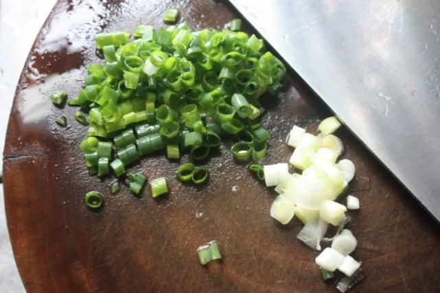  蚂蚁|大厨教你1分钟做蚂蚁上树，好吃到停不下来，超级过瘾