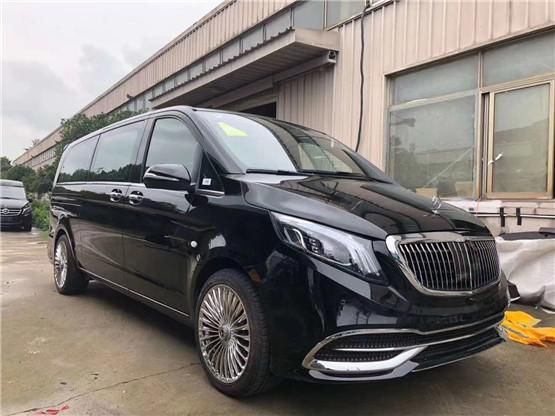  着更多|这款奔驰威霆商务车，整容过后简直完美