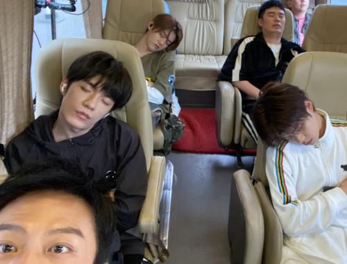  笑点|鹿晗又一档综艺被路透，站在一旁的女嘉宾，我没看错吧