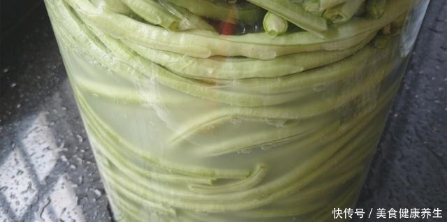 好吃|想吃酸豆角教你客家传统做法,酸脆爽口好吃,一次6斤吃1年不坏