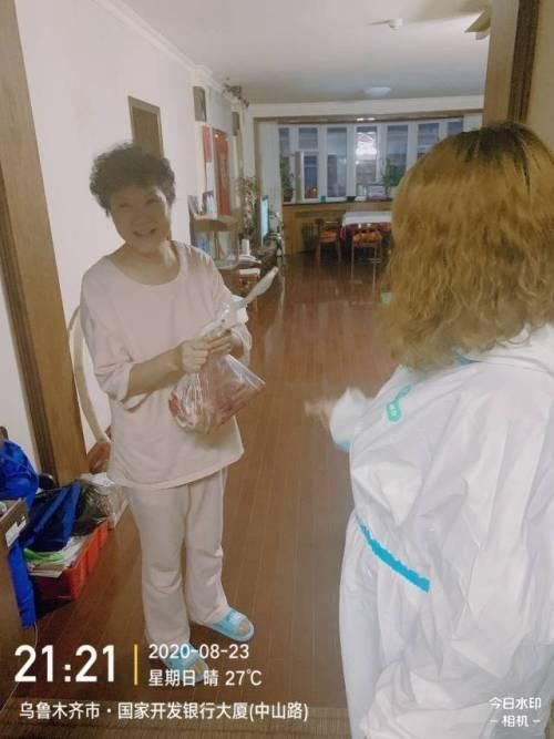 不容|来之不易 不容忘记