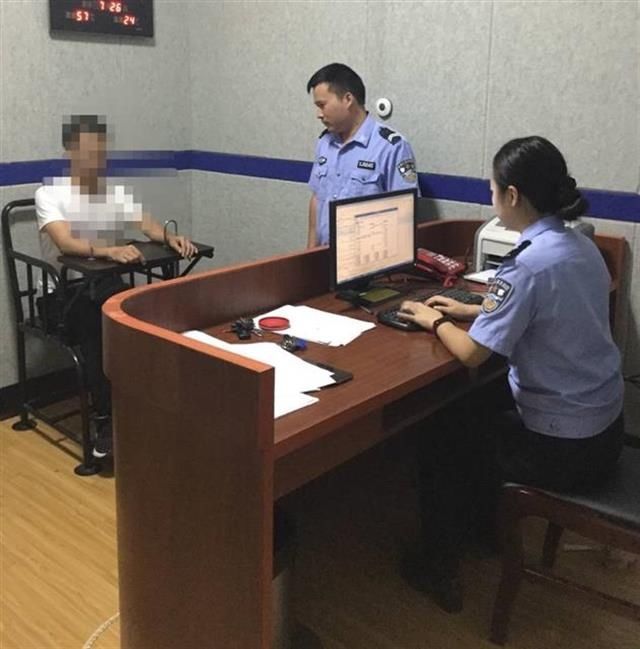 嫌疑人|女生手机被盗还遭性骚扰，民警赴约擒色狼