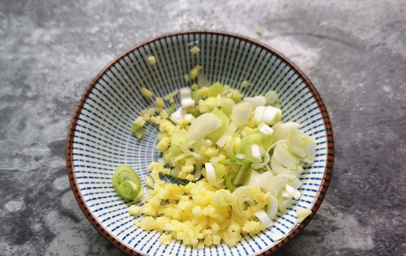 下饭|三伏天,吃饭没胃口,试试这菜,香辣下饭,有它多吃一碗饭!