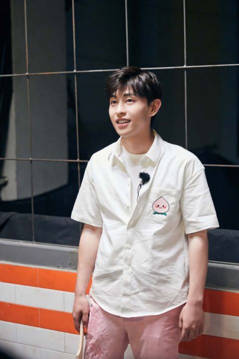  吊桥|《密逃2》杨幂邓伦上演高空吊桥挑战 黄明昊高能“开挂”破解字谜