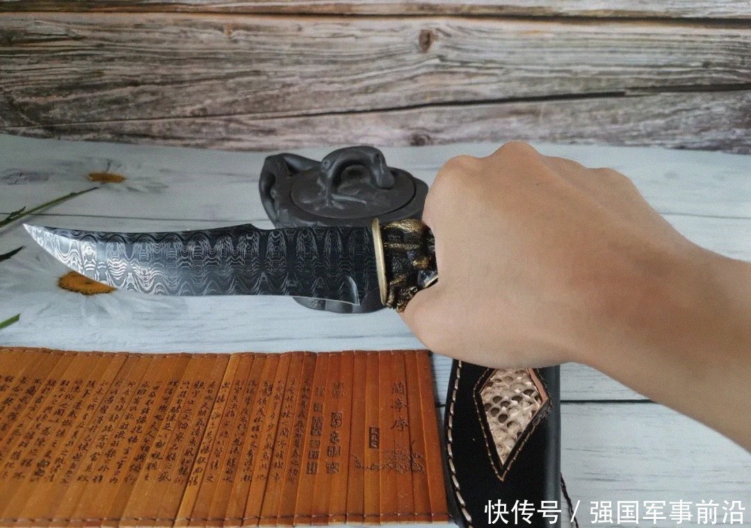 冷兵器|锐利无比的冷兵器之王——实力强悍的老男孩户外生存短刀