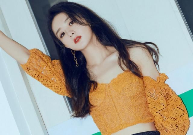  得知|《中餐厅》刚播，赵丽颖就传新剧消息，得知导演和男主：顶级配置