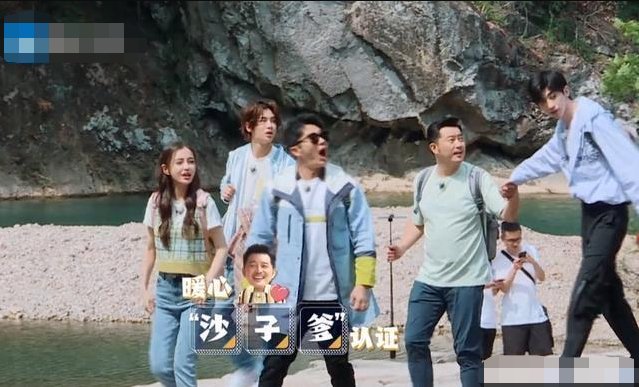  沙溢|被蔡徐坤、郭麒麟叫“沙子爹”，沙溢采访回应：他私下管我叫爹