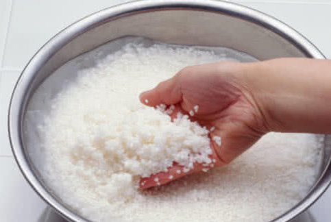  细节|淘米细节不注意，当心营养流失过多！这样吃米饭好处多，别错过
