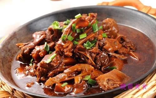  搅拌均匀|鸡腿香菇煲、大鹅炖土豆、醉排骨、冬笋蒸咸肉的家常做法