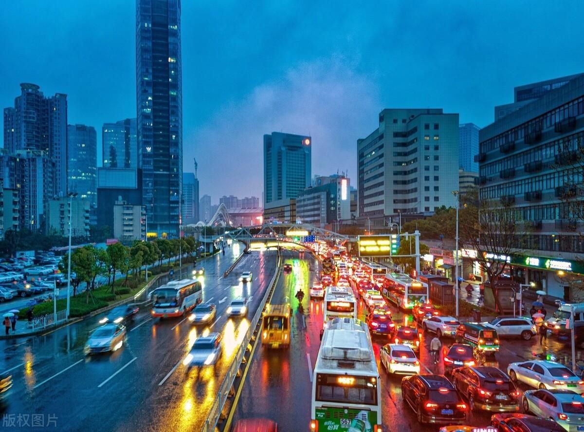 核酸阳性是新冠还是甲流(每日核酸阳性4000人以上，好消息不是甲流，坏消息是新冠！)
