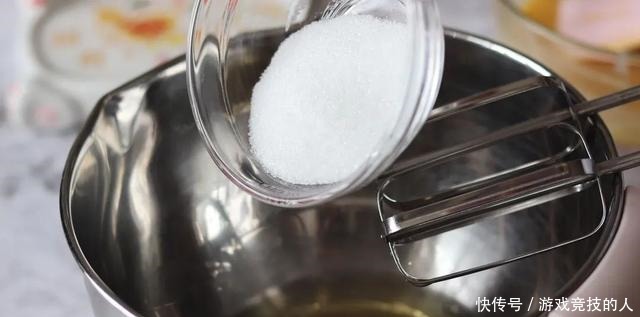 新手|日式烫面纸杯蛋糕,新手最爱的方子,柔软细腻,入口即化!