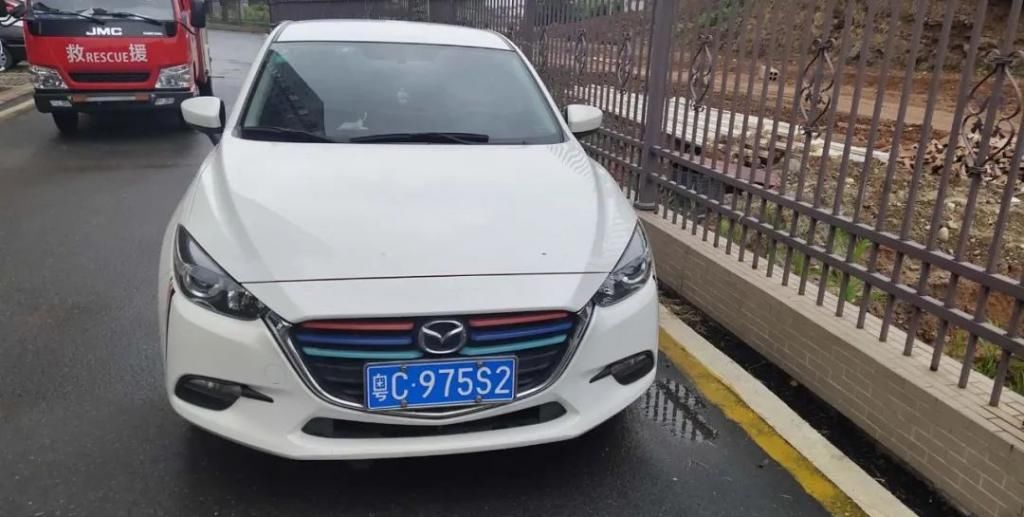 占用|?持续曝光！萍乡又一批私家车占用消防车通道