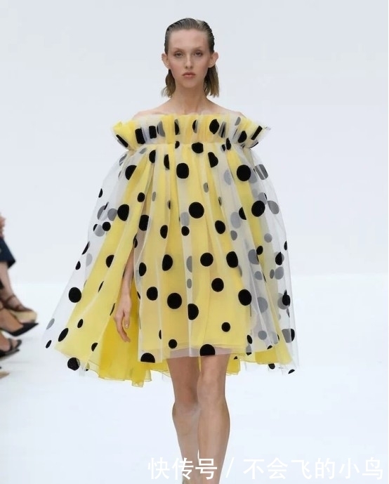  搭配|夏季最具魅力的波点穿搭！一定要看以下几套搭配，浪漫而又活泼