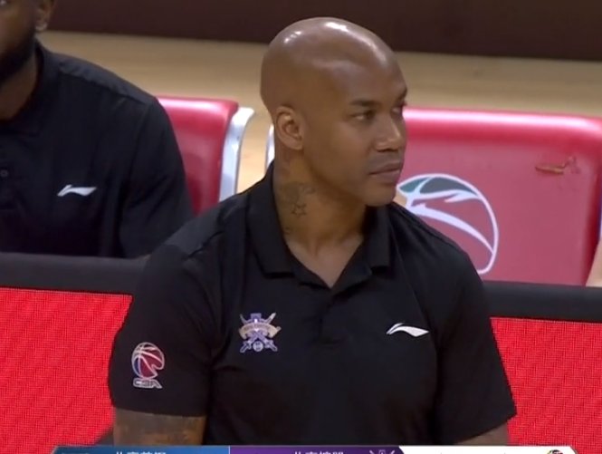  实力差距|第一外援书豪碾压48分巨星，35+8+7轰破生涯纪录，失误后中文道歉