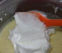  搅拌均匀|教你几道美味肉松蛋糕卷的做法！做法简单又好吃！