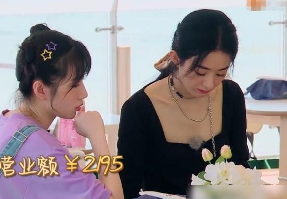  黄晓明|黄晓明离开《中餐厅》，刘宇宁接力上阵，直言工作太轻松