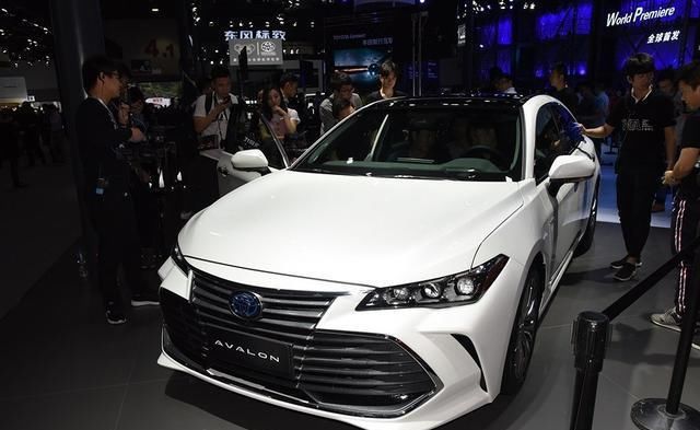 亚洲龙|B级车中它更佳口碑，配置丰富有档次，2.0L发动机爆178马力