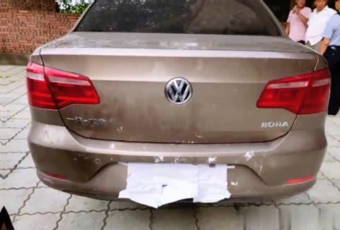  处罚|奇葩男子用处罚决定书遮挡号牌被记12分