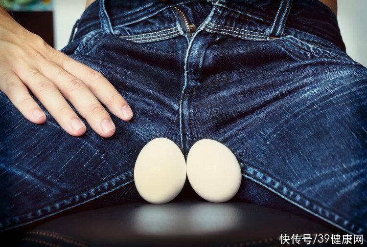 男人阴部潮湿是什么原因(男人私处为啥总“湿漉漉”的？或离不开这4个原因，都了解下)