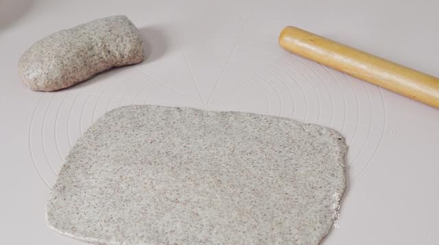  发酵|夏天做面包，直接法又快又顺利，干果多的软欧，越嚼越香还无油