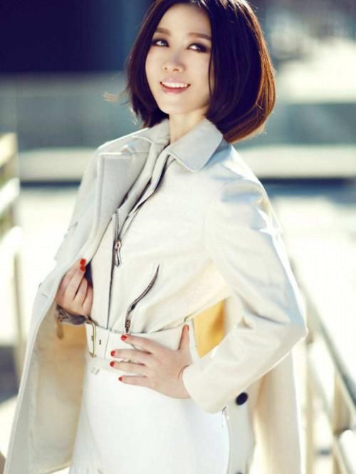  粉丝|姚贝娜墓地实景曝光，粉丝为其树立少女像，5年过去了还是忘不掉