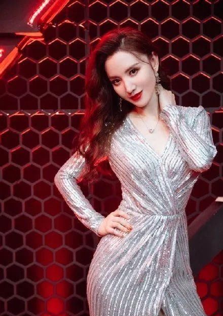 淘汰|十大《浪姐》魅力美女!万茜张含韵金晨性感,第一却是她