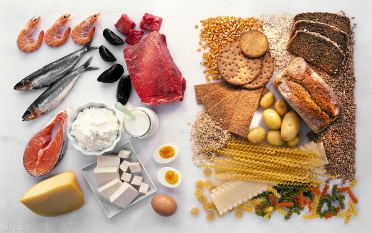 常吃这10种食物让你远离癌症(生活中这6种常见的食物，或是癌症出现的原因，以后尽量少吃些)