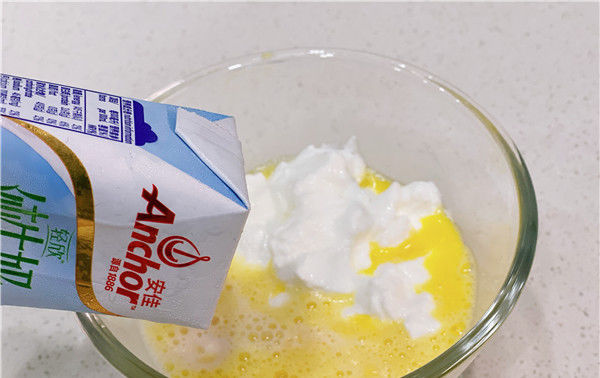 蛋糕|减脂能吃甜品吗? 试试这款低卡爆浆蓝莓酸奶蛋糕吧